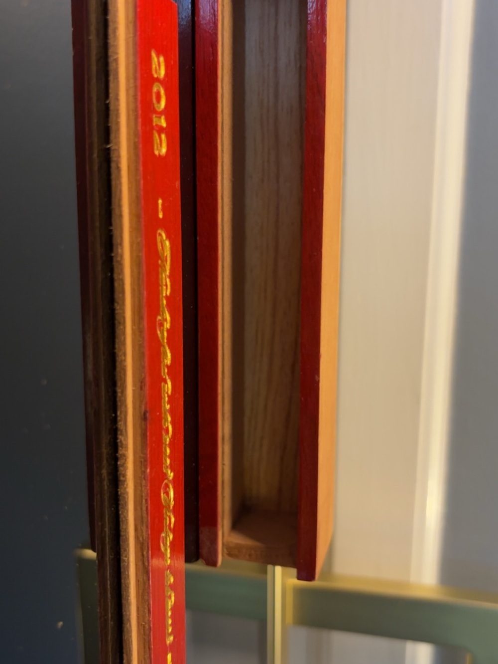 Red Wooden Cigar Box - Picture 5 of 6